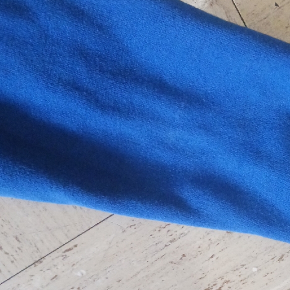 Hollister Blue Sweatshirt Pullover Hoodie - Picture 3 of 6